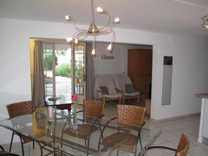 Residence Miro, Gites Avec Piscine Chauffee Et Tennis Les Arcs-sur-Argens Εξωτερικό φωτογραφία